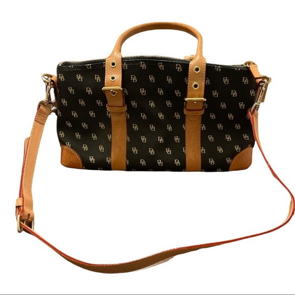 Dooney and Bourke Handbag with crossbody strap, wristlet and ID Holder - Picture 12 of 12